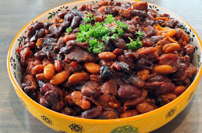 Slow Cooker Baked Beans