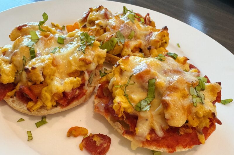 English Muffin Breakfast Pizzas