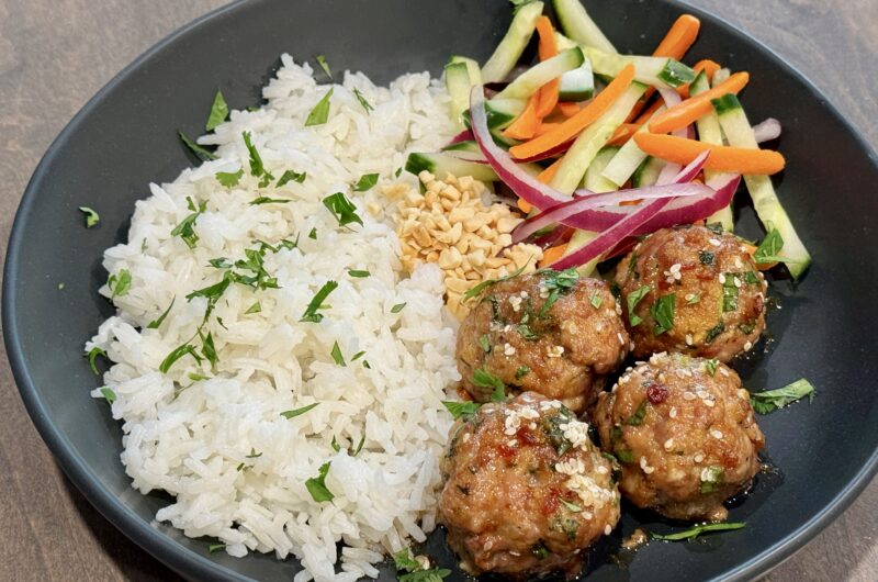 Ginger Scallion Pork Meatball with Potsticker Dipping Sauce