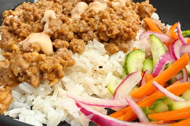 Ground Turkey Rice Bowls with Bang Bang Sauce