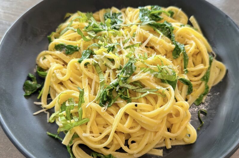 Cacio e Pepe with Arugula & Lemon