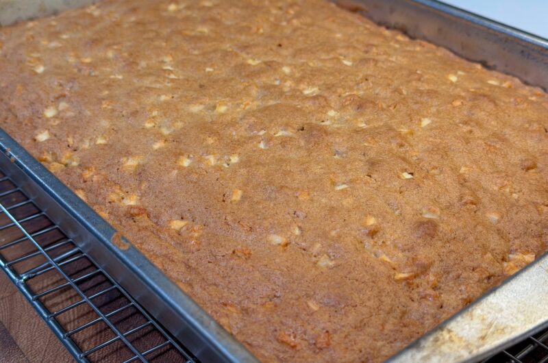 Amish Apple Cake