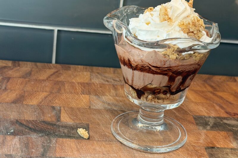 Chocolate Greek Yogurt Parfaits