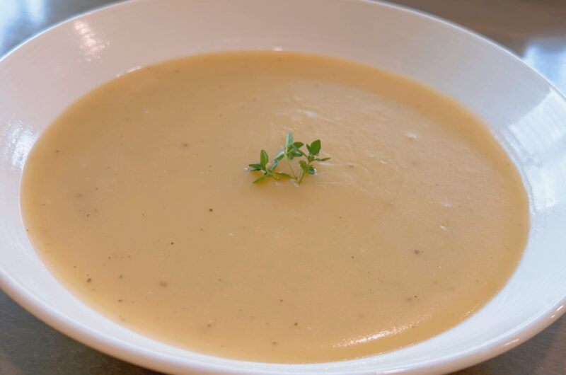 Crockpot Roasted Garlic Potato Soup