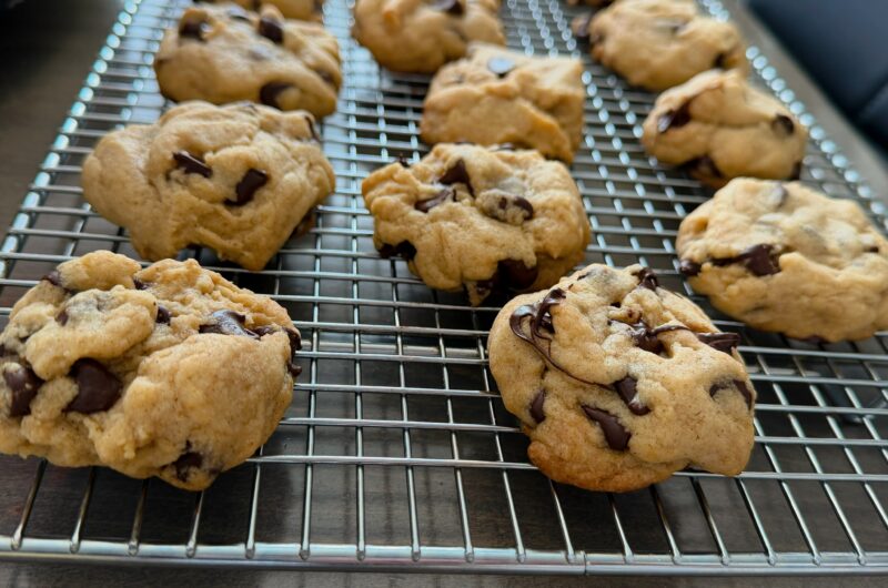 Pumpkin Spice Chocolate Chip Cookies